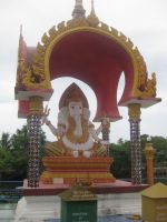  Pig Buddhan läheisyydessä Whit Plai Laemi temppeli alue